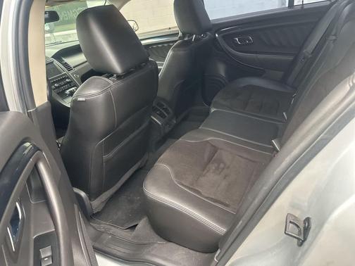 2010 Ford Taurus SHO