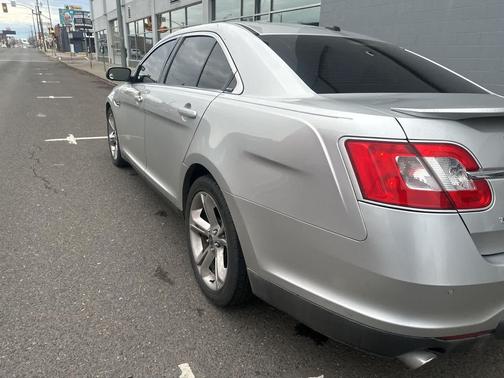 2010 Ford Taurus SHO
