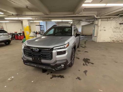 Ice Silver Metallic 2026 Subaru Outback Premium