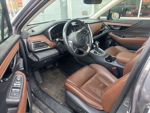 2022 Subaru Outback Touring XT