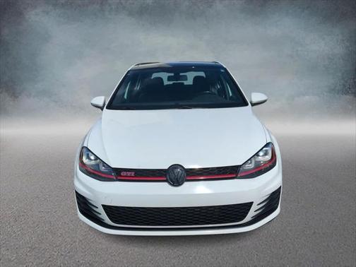 2017 Volkswagen Golf GTI 2.0T SE 4-Door