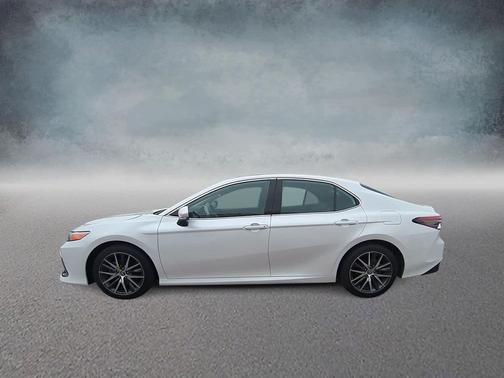2024 Toyota Camry XLE