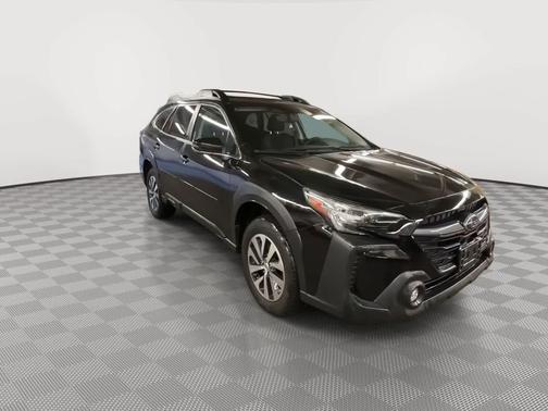Crystal Black Silica 2023 Subaru Outback Premium