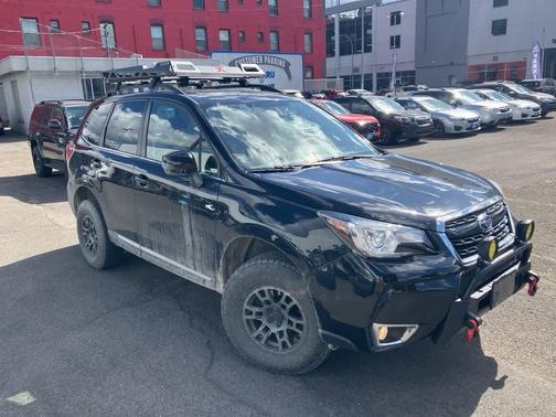 Crystal Black Silica 2018 Subaru Forester 2.0XT Touring