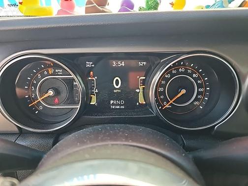 Bright White Clearcoat 2020 Jeep Gladiator Sport S