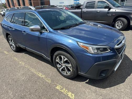 2022 Subaru Outback Touring