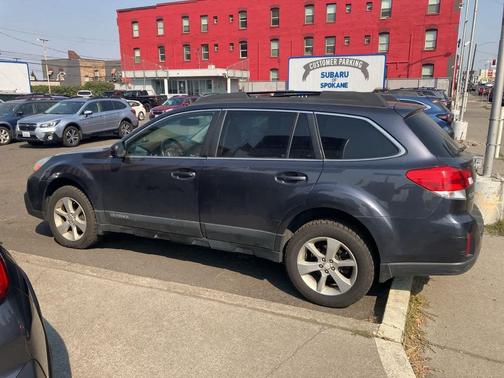 2013 Subaru Outback 2.5i Premium