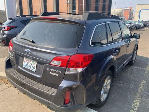 2013 Subaru Outback 2.5i Premium