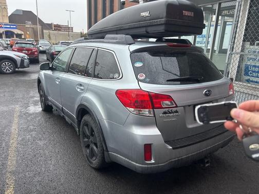 2012 Subaru Outback 2.5i Limited