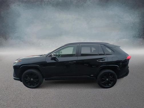 2022 Toyota RAV4 Hybrid SE