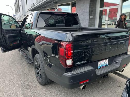 2024 Honda Ridgeline Black