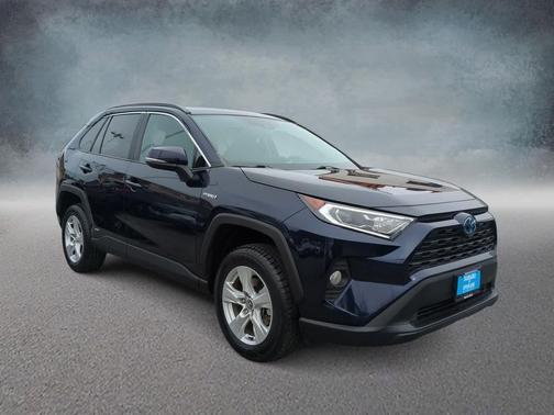 2020 Toyota RAV4 Hybrid XLE