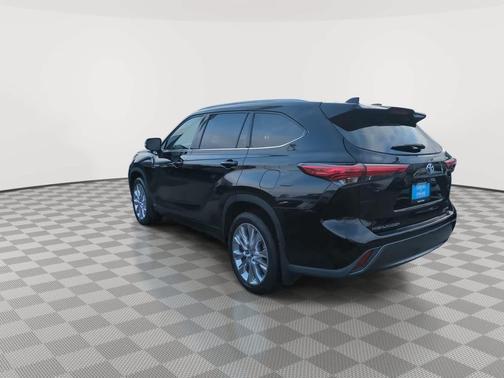 2021 Toyota Highlander Hybrid Limited