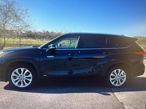 2021 Toyota Highlander Hybrid Limited