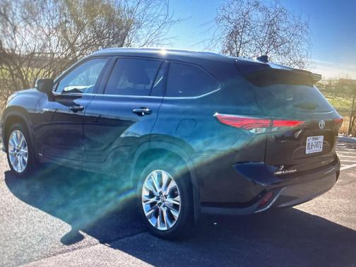 2021 Toyota Highlander Hybrid Limited