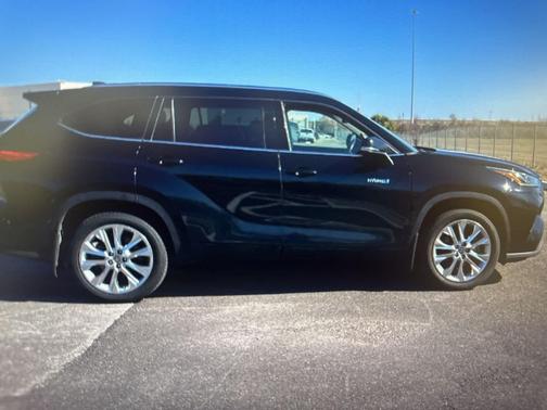 2021 Toyota Highlander Hybrid Limited