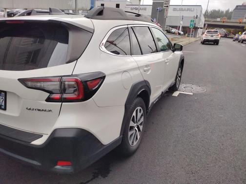 2023 Subaru Outback Premium