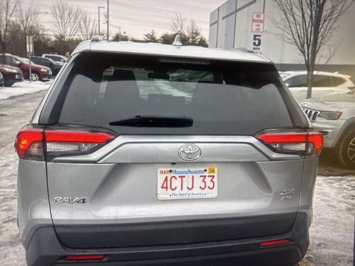 2020 Toyota RAV4 XLE