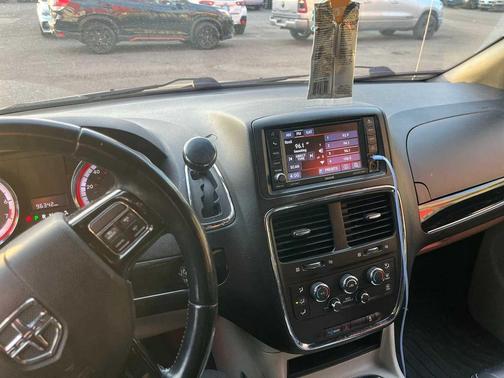 2020 Dodge Grand Caravan SXT