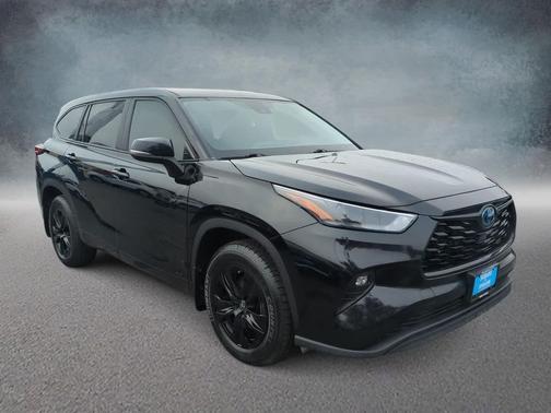 2024 Toyota Highlander Hybrid LE