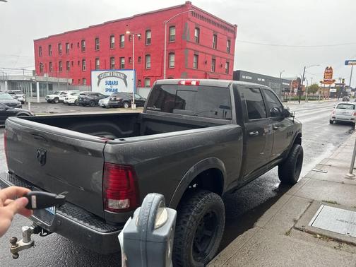 2016 RAM 2500 Laramie