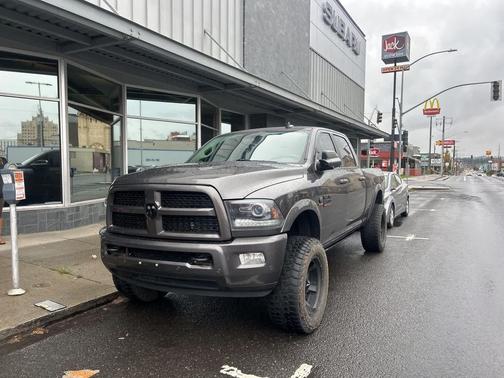 2016 RAM 2500 Laramie