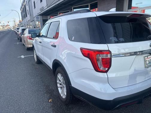 2017 Ford Explorer Base