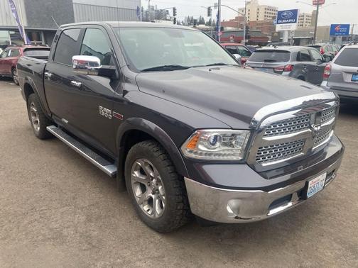 Granite Crystal Metallic 2017 RAM 1500 Laramie