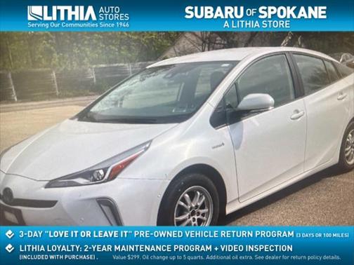 2022 Toyota Prius LE