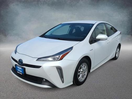 2022 Toyota Prius LE