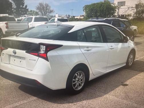2022 Toyota Prius LE