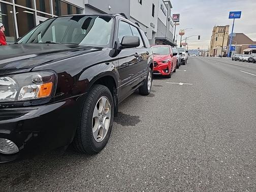 2004 Subaru Forester Base