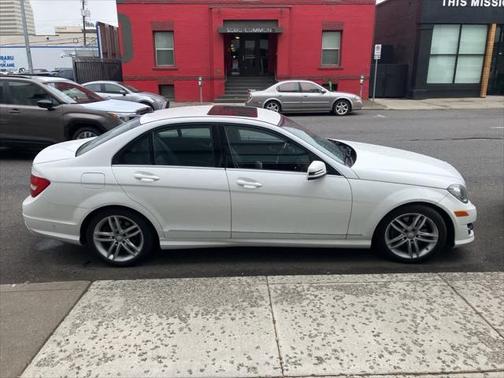 2013 Mercedes-Benz C-Class C 300 4MATIC Luxury