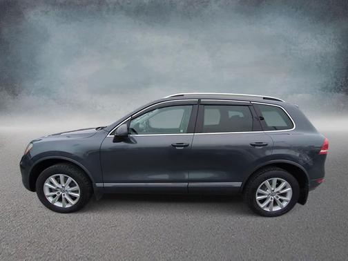 2013 Volkswagen Touareg VR6 Sport