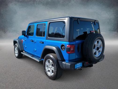 2022 Jeep Wrangler Unlimited Sport