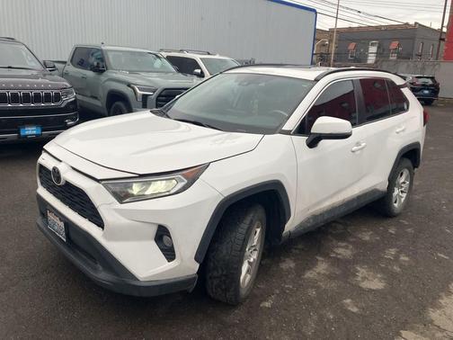 2019 Toyota RAV4 XLE