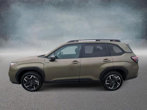 2025 Subaru Forester Hybrid Premium