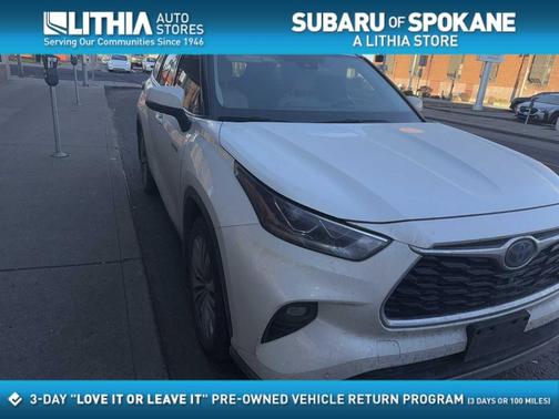 2021 Toyota Highlander Hybrid Platinum