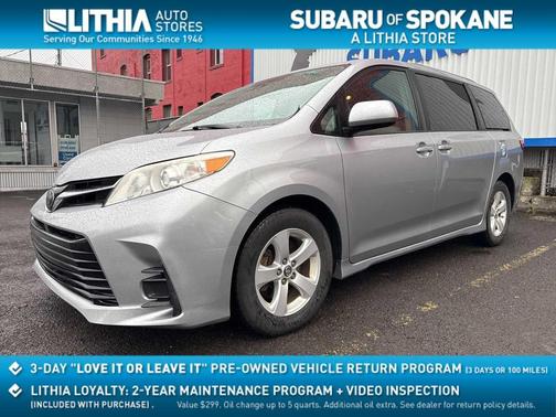 2018 Toyota Sienna LE