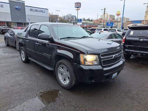 Black 2011 Chevrolet Avalanche 1500 LS