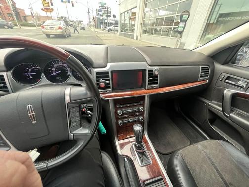 2011 Lincoln MKZ Base