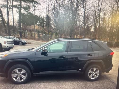 Midnight Black Metallic 2022 Toyota RAV4 Hybrid XLE