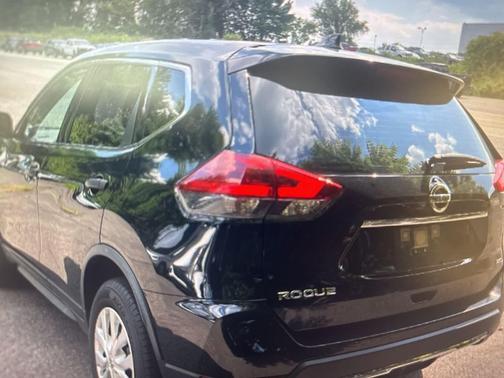 2020 Nissan Rogue S