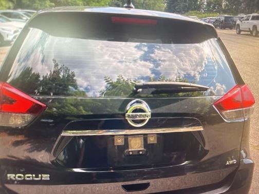 2020 Nissan Rogue S