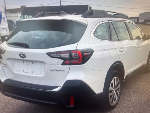 2020 Subaru Outback Base