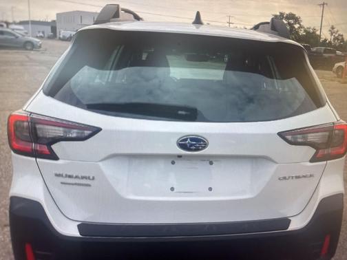 2020 Subaru Outback Base