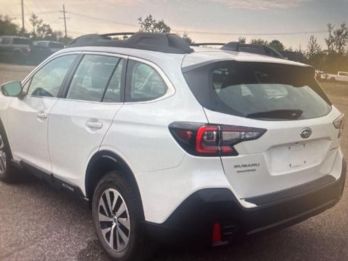 2020 Subaru Outback Base