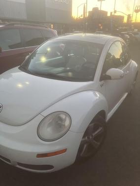 2008 Volkswagen New Beetle Triple White