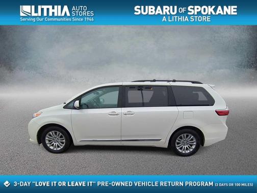 2017 Toyota Sienna XLE