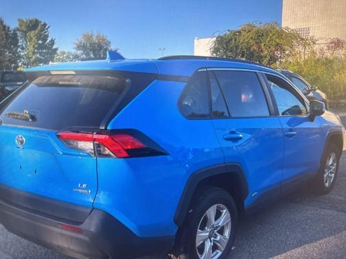 2021 Toyota RAV4 Hybrid LE